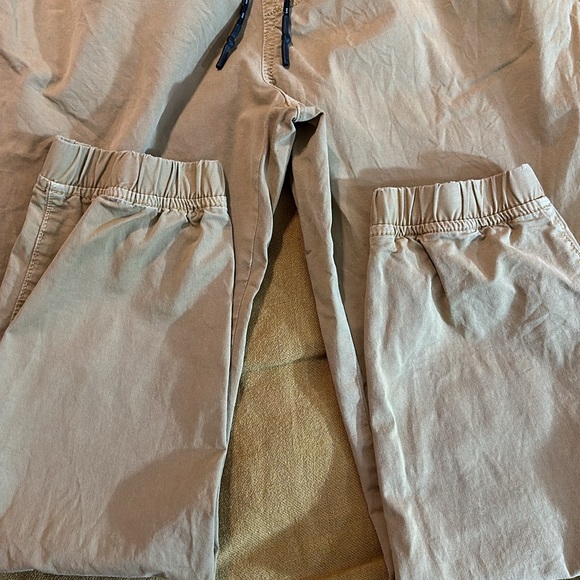 AMERICAN EAGLE NEXT LEVEL FLEX JOGGERS… khaki. Size Medium. - Picture 3 of 6
